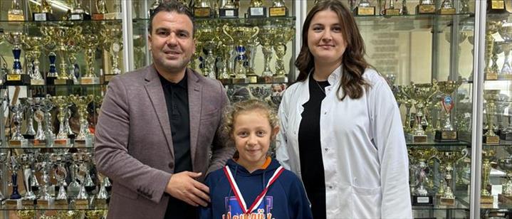 RESİM YARIŞMASINDA İLÇE ÜÇÜNCÜLÜĞÜ
